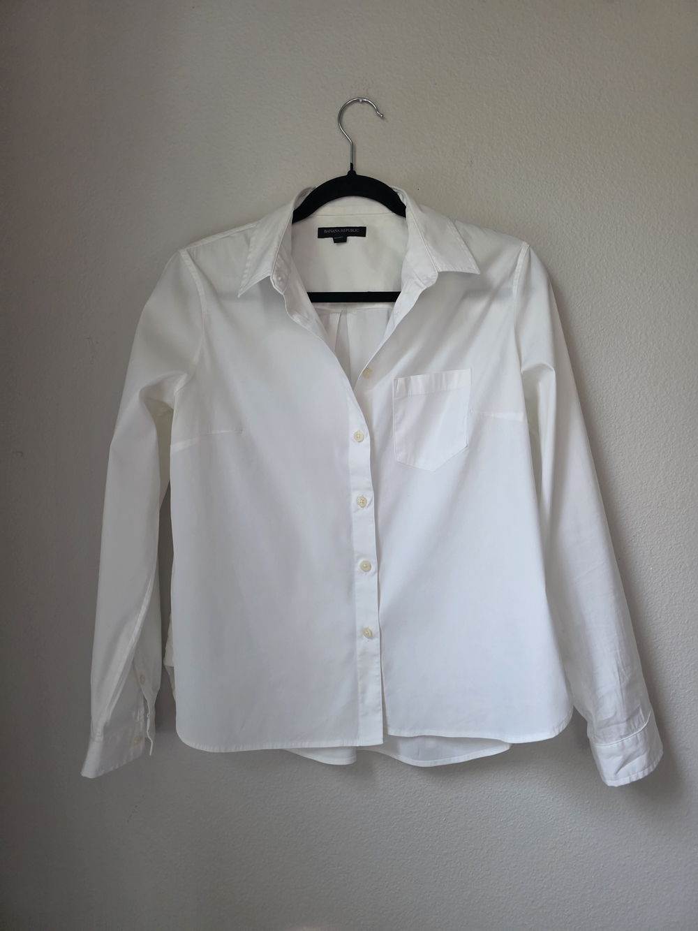 Banana Republic Classic White Button-Down Shirt